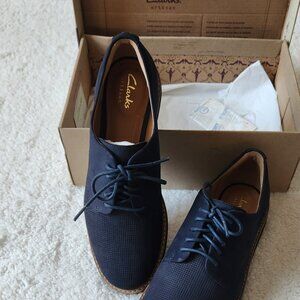 Brand New Clarks Women Oxford Glick Darby Shoes - Size 6